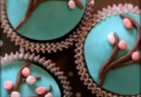 cherry-blossom-cupcakes cherry-blossom-cupcakes