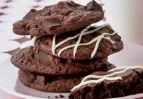 chocolate-chunk-cookies chocolate-chunk-cookies