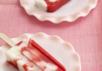 strawberry-popsicles strawberry-popsicles