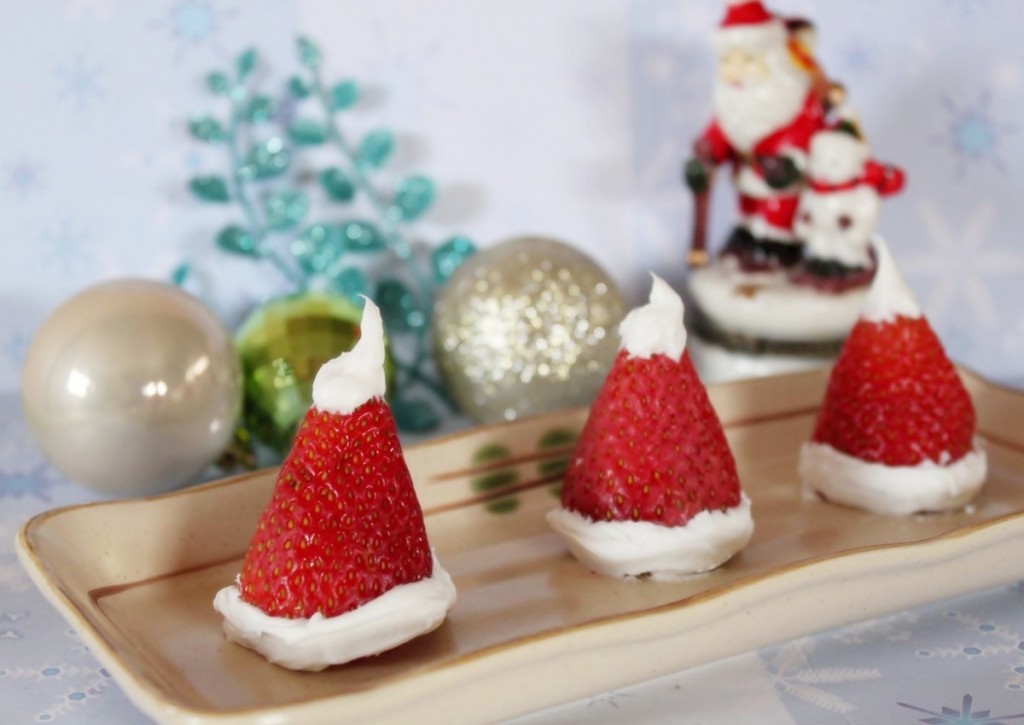 strawberry-santa-hats