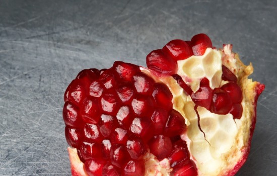 Pomegranate-benefits-how-to