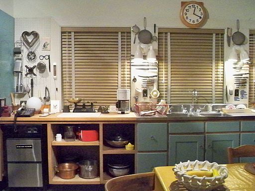 Julia_Child's_kitchen_2_by_Matthew_Bisanz